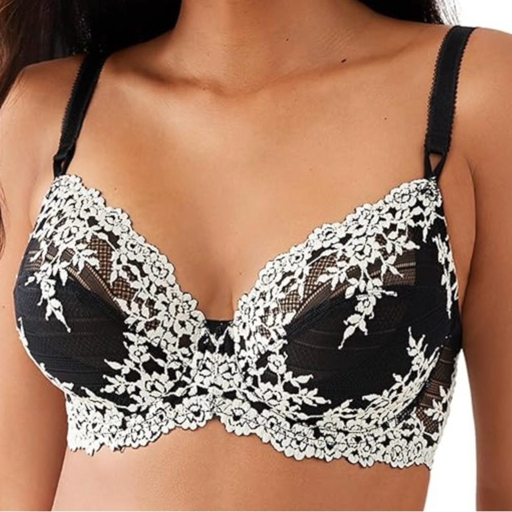 Wacoal Black and White Floral Lace Bra 34D